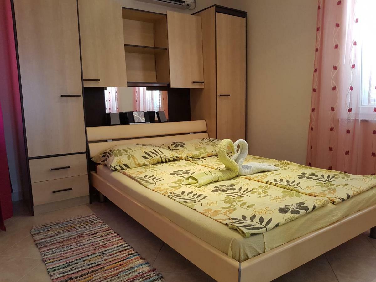 נובי ווינודולסקי Apartments Mara מראה חיצוני תמונה